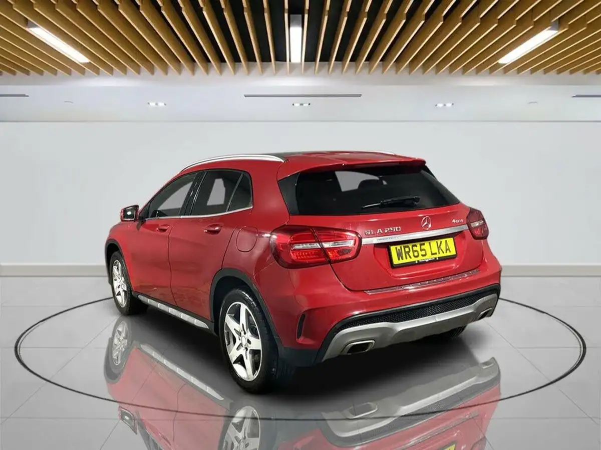 2015-mercedes-benz-gla-class-20-amg-line-premium-plus-big-6