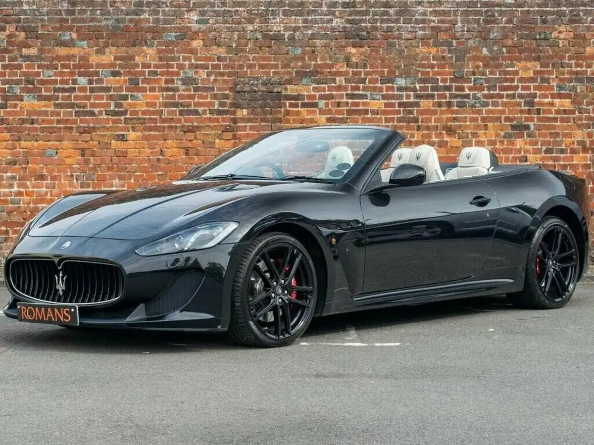 2014-maserati-grancabrio-47-mc-460ps-big-0