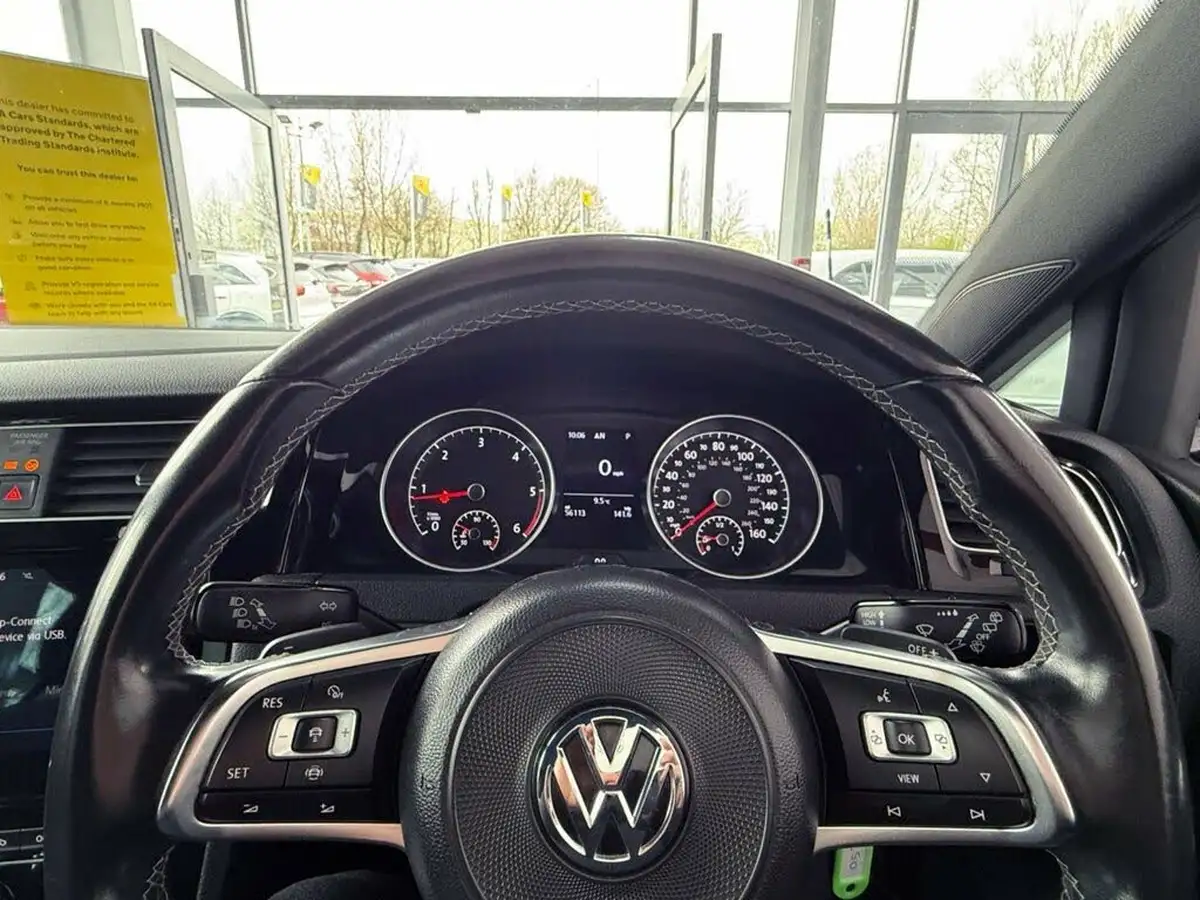 2019-volkswagen-golf-20tdi-r-line-5d-dsg-big-18