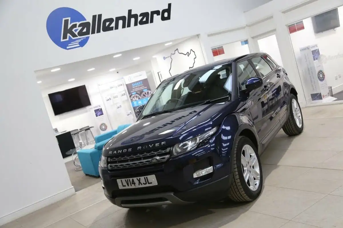 2014-land-rover-range-rover-evoque-22sd4-pure-tech-hatchback-5d-auto-big-2