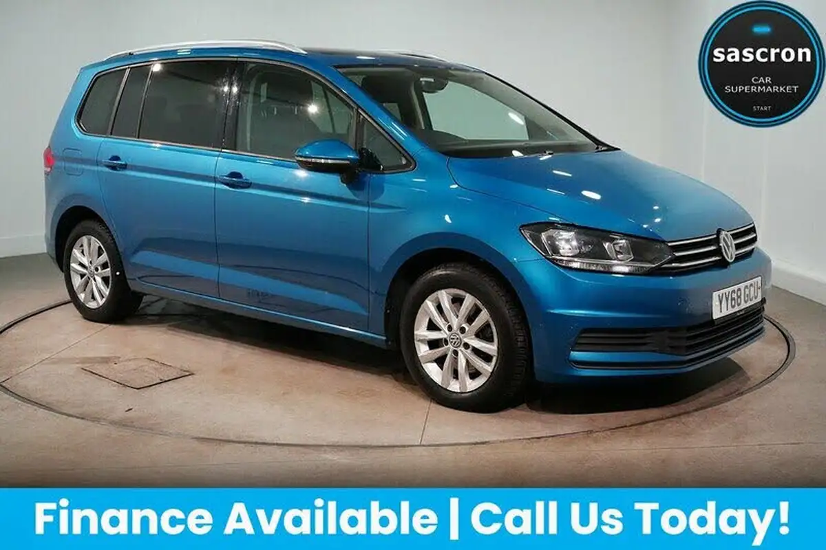 2018-volkswagen-touran-16tdi-se-family-big-0