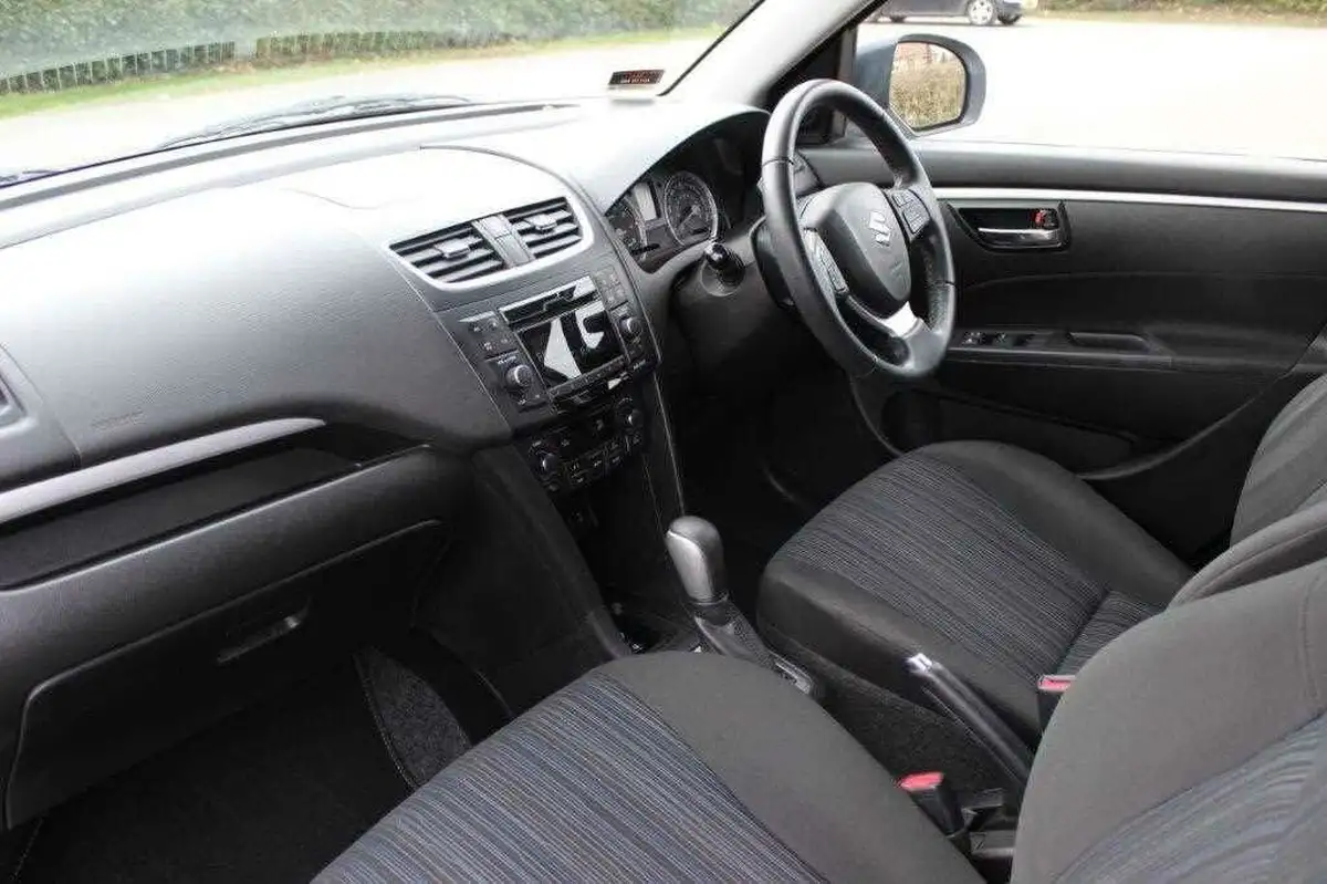 2014-suzuki-swift-12-sz4-94ps-nav-5d-at-big-17