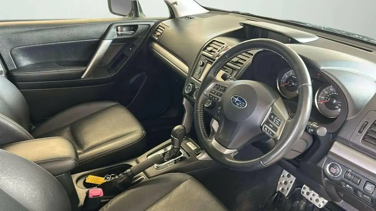 2013-subaru-forester-20-xt-turbo-big-29