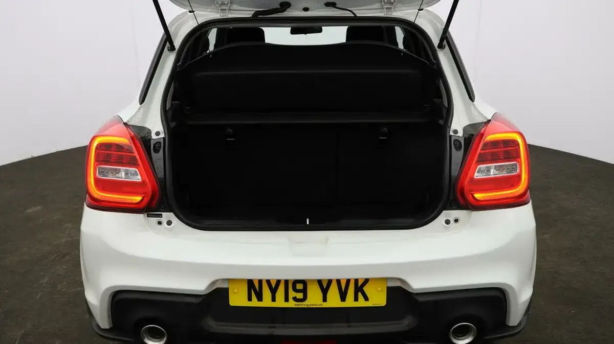 2019-suzuki-swift-14-boosterjet-sport-big-16