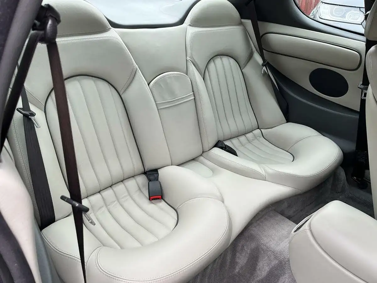 2001-maserati-3200-32-gt-big-3