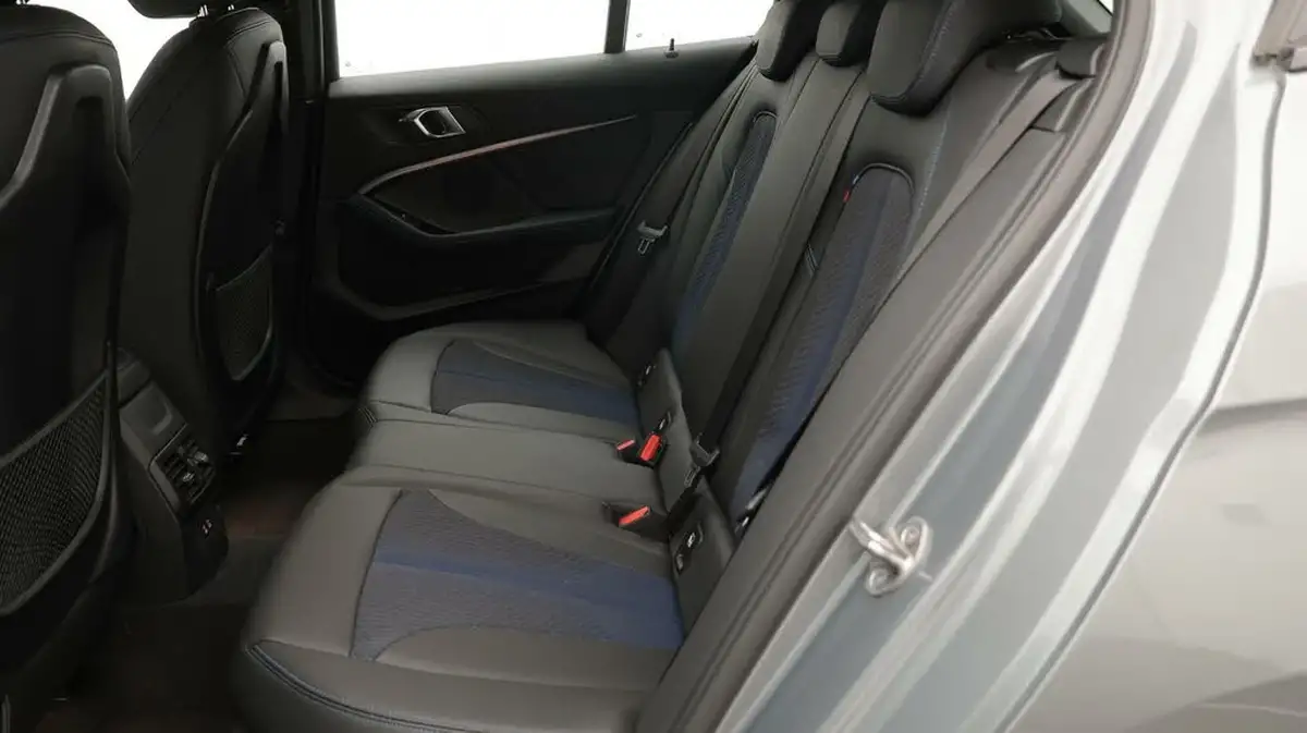 2022-bmw-1-series-15-118i-m-sport-lcp-dct-big-16