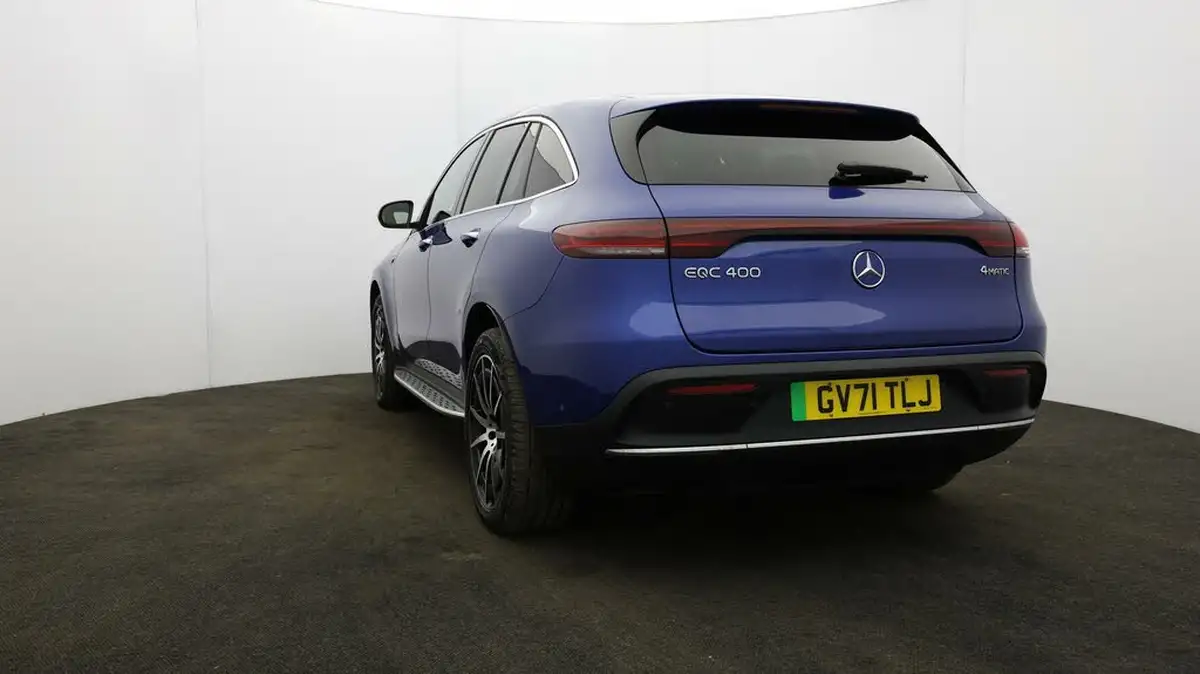 2022-mercedes-benz-eqc-e-eqc-400-amg-line-big-26