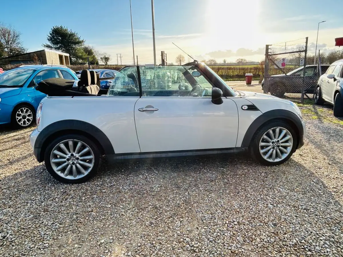 2012-mini-cooper-16-one-98bhp-convertible-2d-big-11