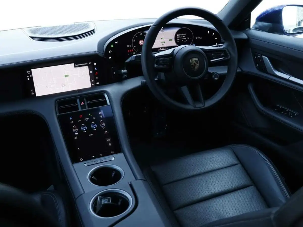 2024-porsche-taycan-e-4-cross-turismo-435ps-big-10