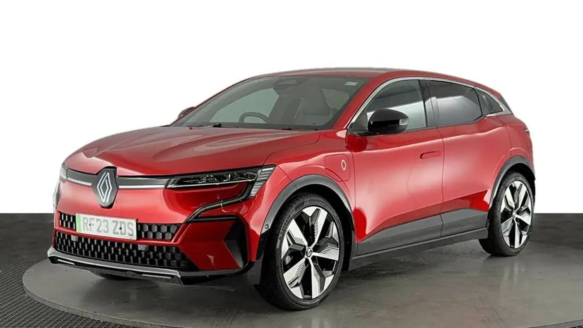 2023-renault-megane-e-tech-e-techno-big-0