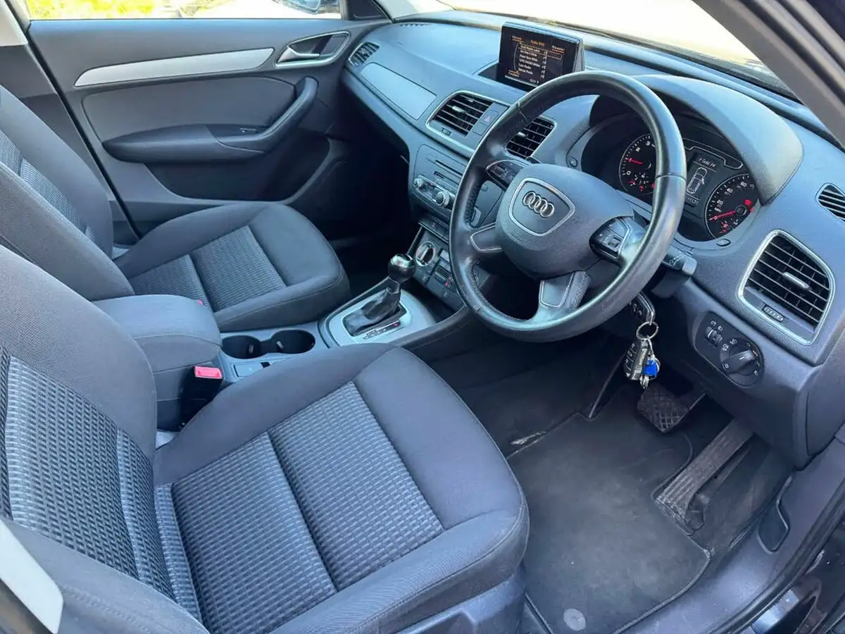 2014-audi-q3-14-se-tfsi-s-tronic-big-15