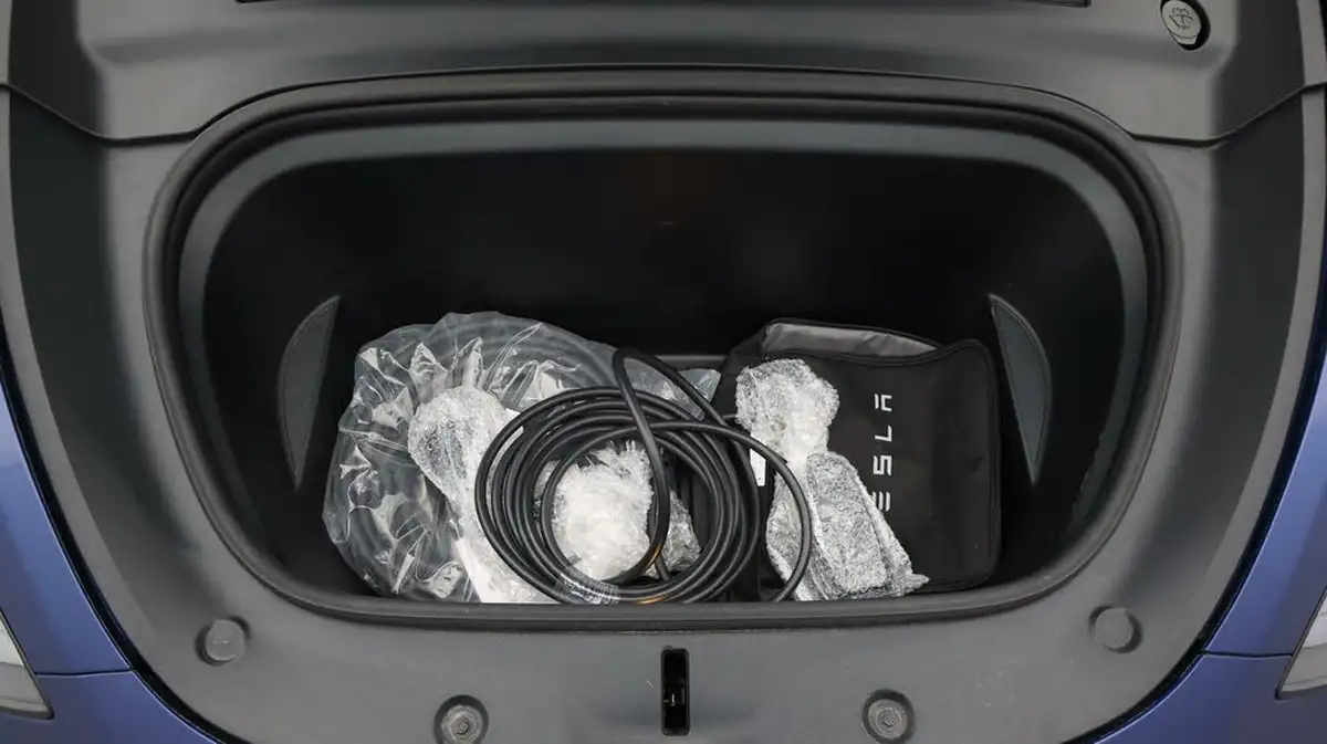 2023-tesla-model-y-e-rwd-big-19