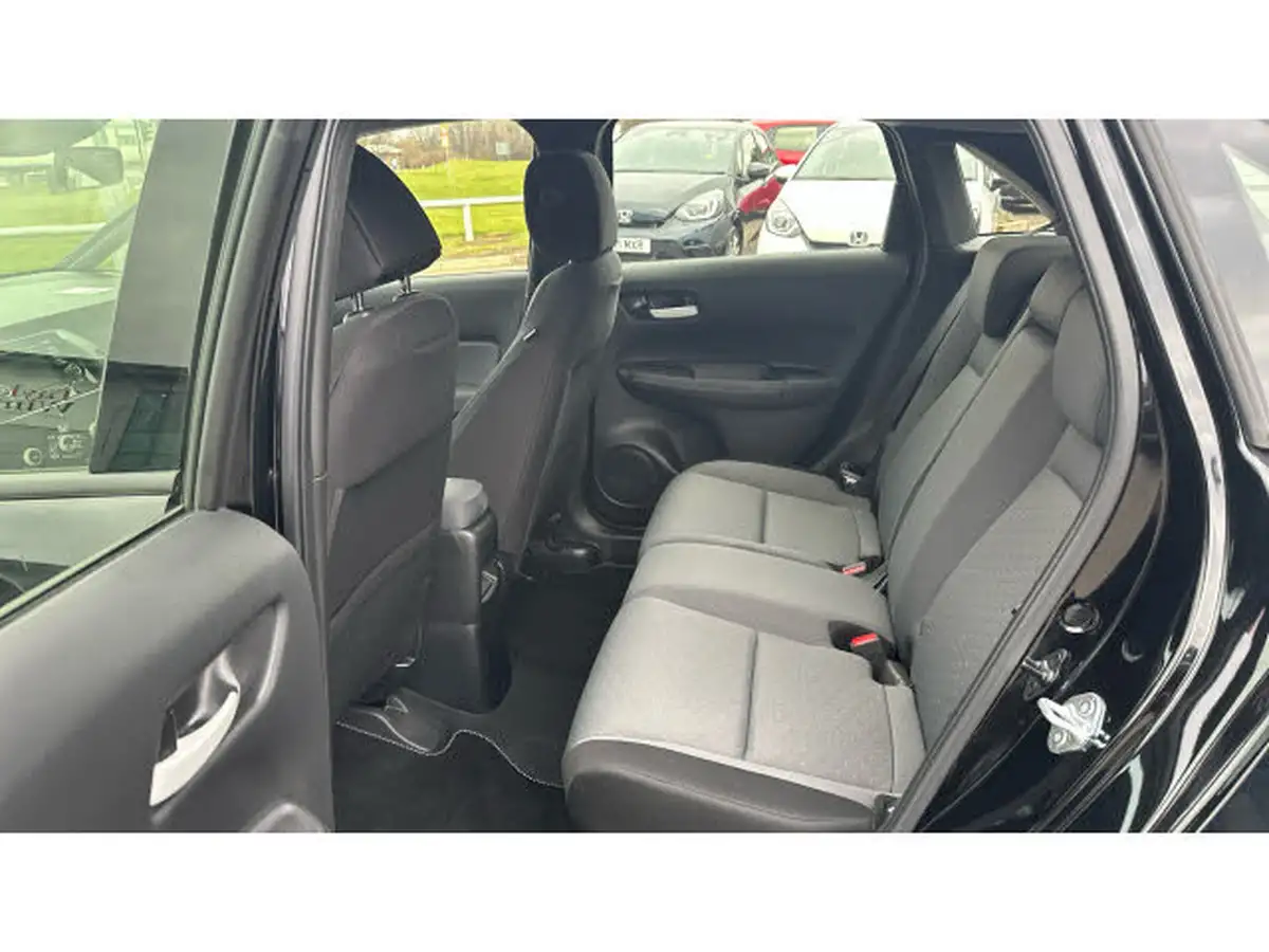 2022-honda-jazz-15-i-mmd-se-109ps-big-15