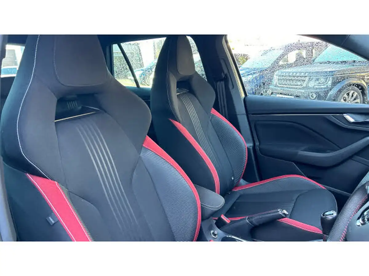 2022-skoda-kamiq-10-tsi-monte-carlo-109ps-big-22