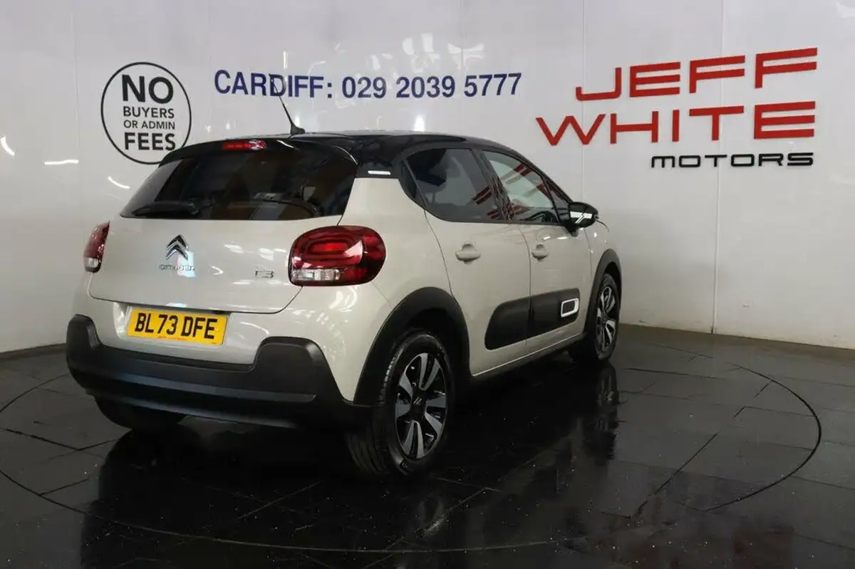 2023-citroen-c3-12-puretech-plus-110ps-eat6-big-4