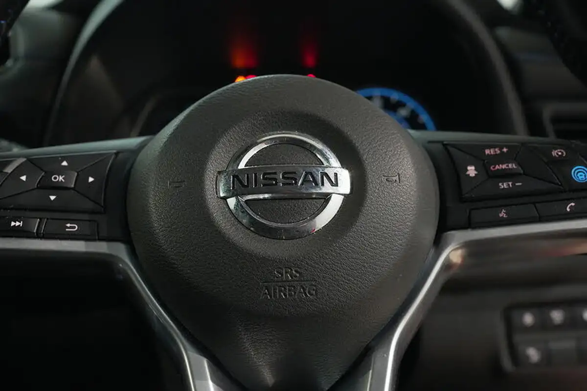2020-nissan-leaf-e-e-tekna-big-29