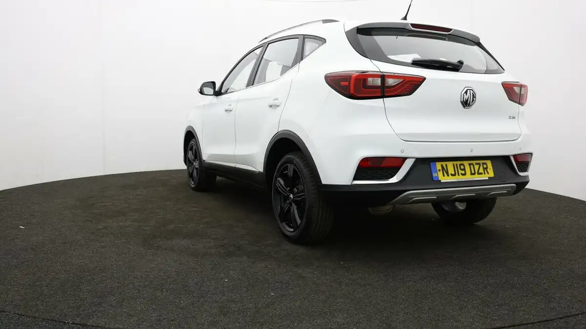 2019-mg-zs-suv-15-vti-tech-exclusive-105bhp-big-77