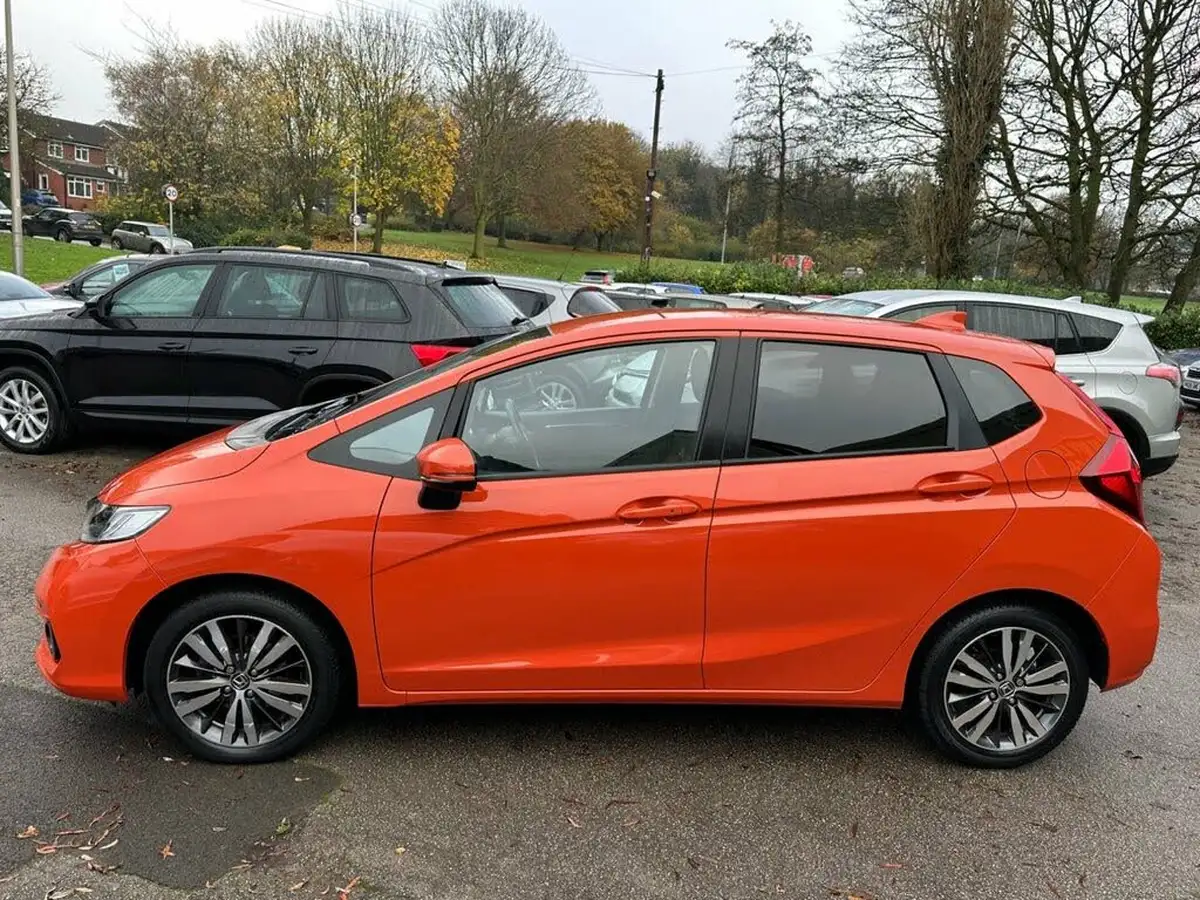 2018-honda-jazz-13-i-vtec-ex-navi-cvt-big-5