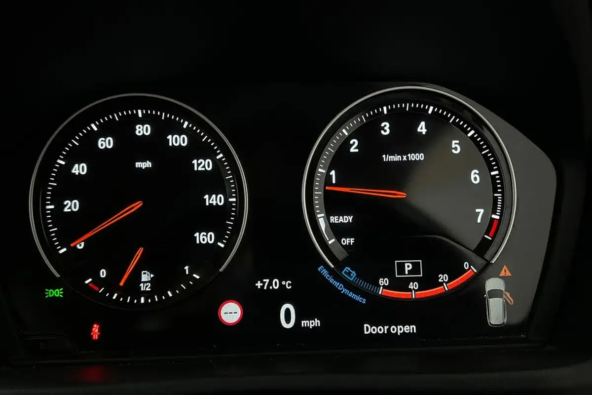 2019-bmw-x1-20-sdrive-20i-xline-sdrive20i-big-6