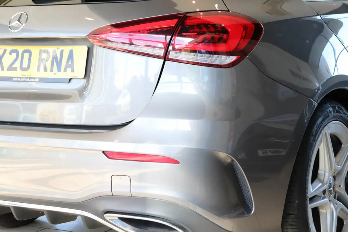 2020-mercedes-benz-a-class-20d-a200d-amg-line-hatchback-5d-big-76