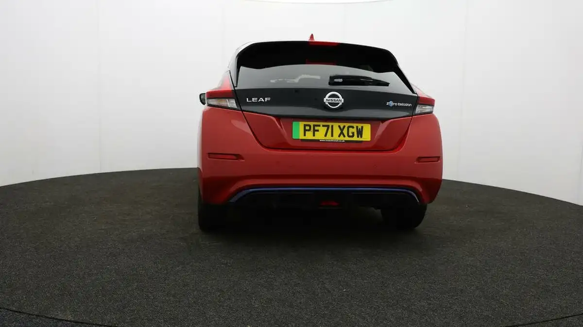 2022-nissan-leaf-e-tekna-big-41