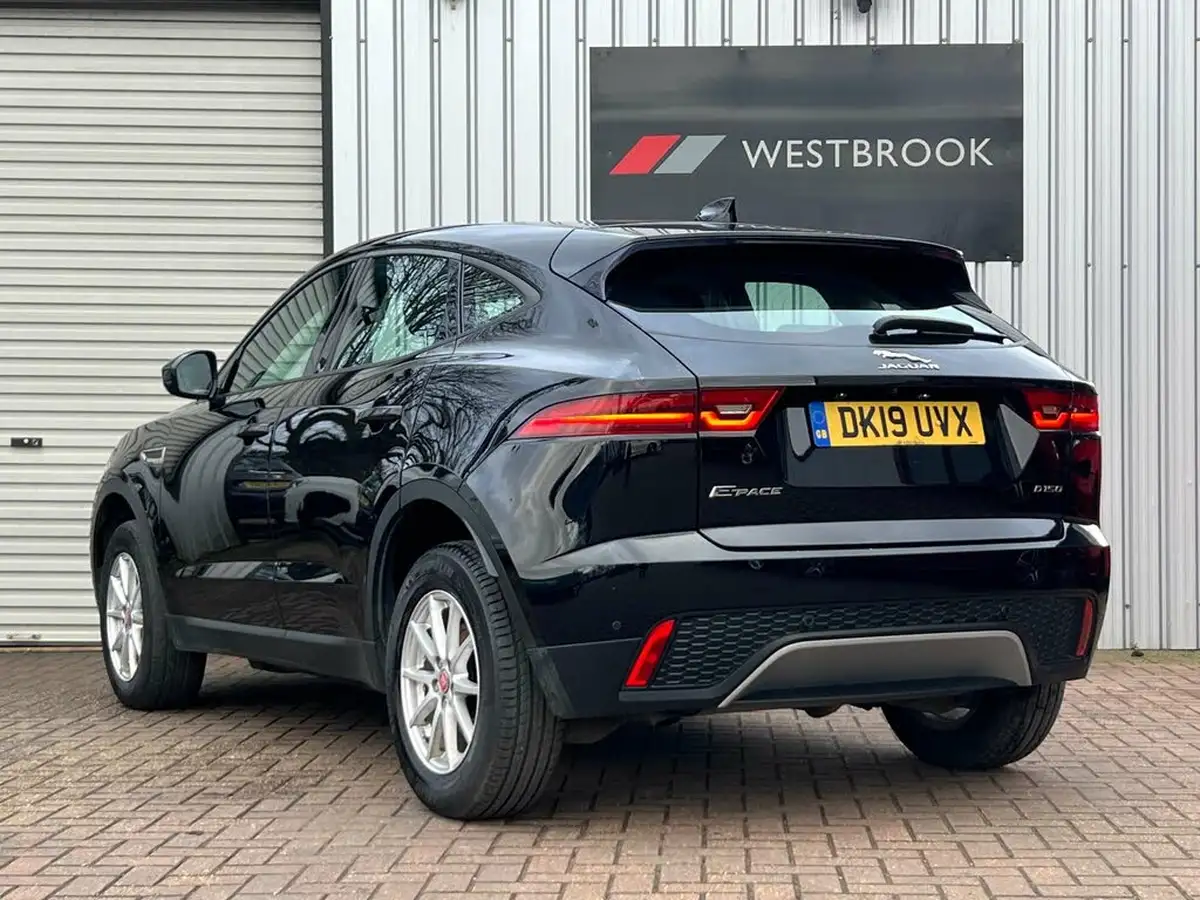 2019-jaguar-e-pace-20-i4d-150ps-big-9