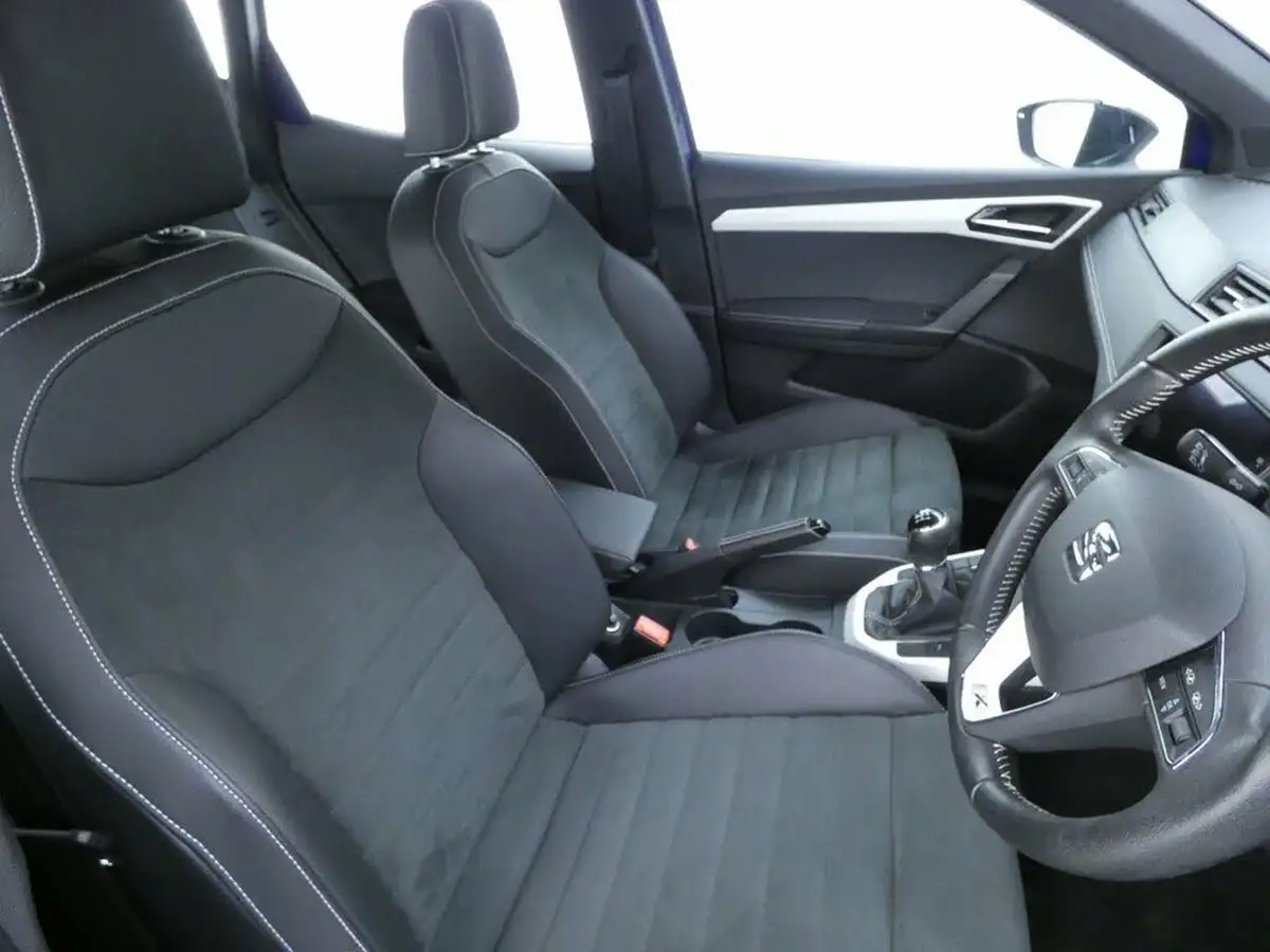 2021-seat-arona-10-tsi-xcellence-lux-110ps-big-8