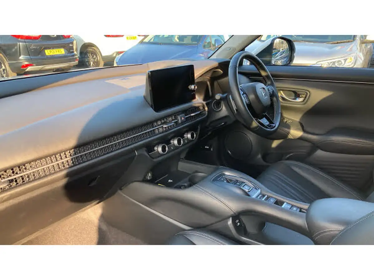 2024-honda-zr-v-20-i-mmd-advance-big-1