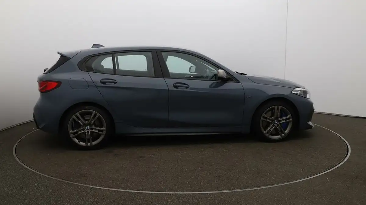 2020-bmw-1-series-20-m135i-xdrive-big-8