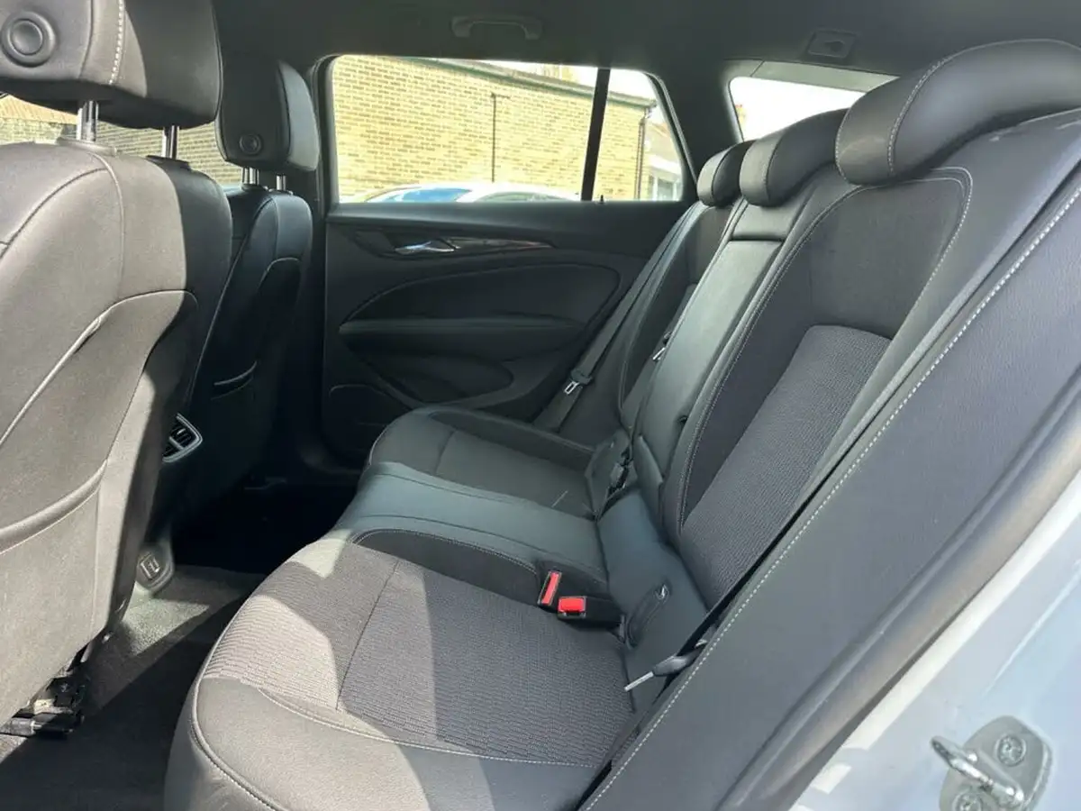 2019-vauxhall-insignia-sports-tourer-20td-sri-vx-line-nav-blueinjection-ss-auto-big-15