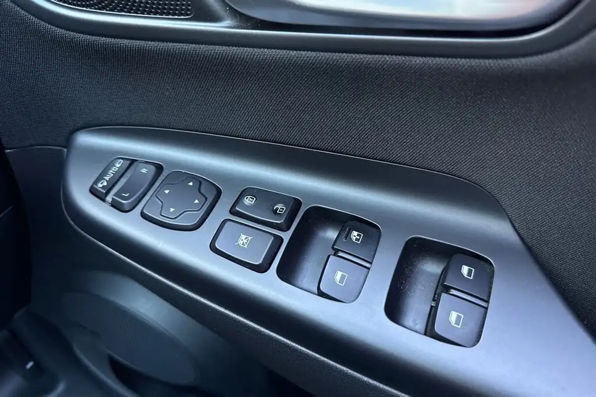 2022-hyundai-kona-16-gdi-premium-big-24