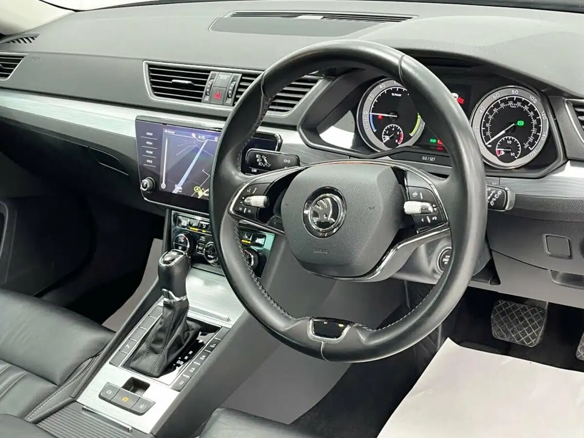 2020-skoda-superb-14-tsi-se-technology-estate-big-27