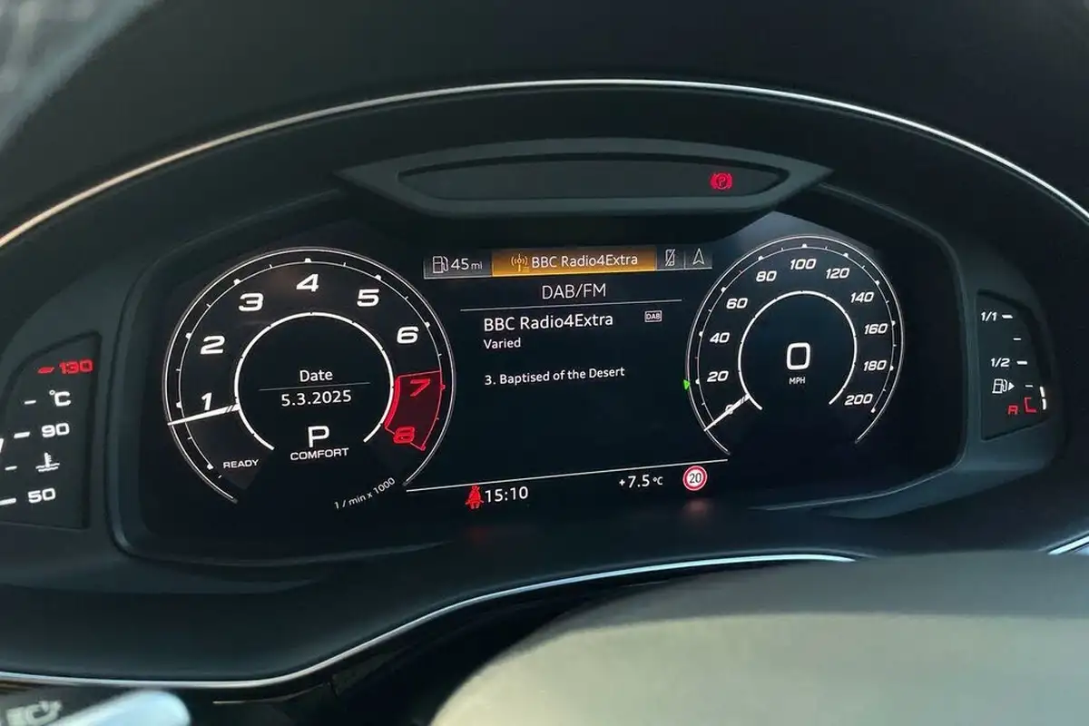 2020-audi-rs-q8-40-tfsi-vorsprung-big-45