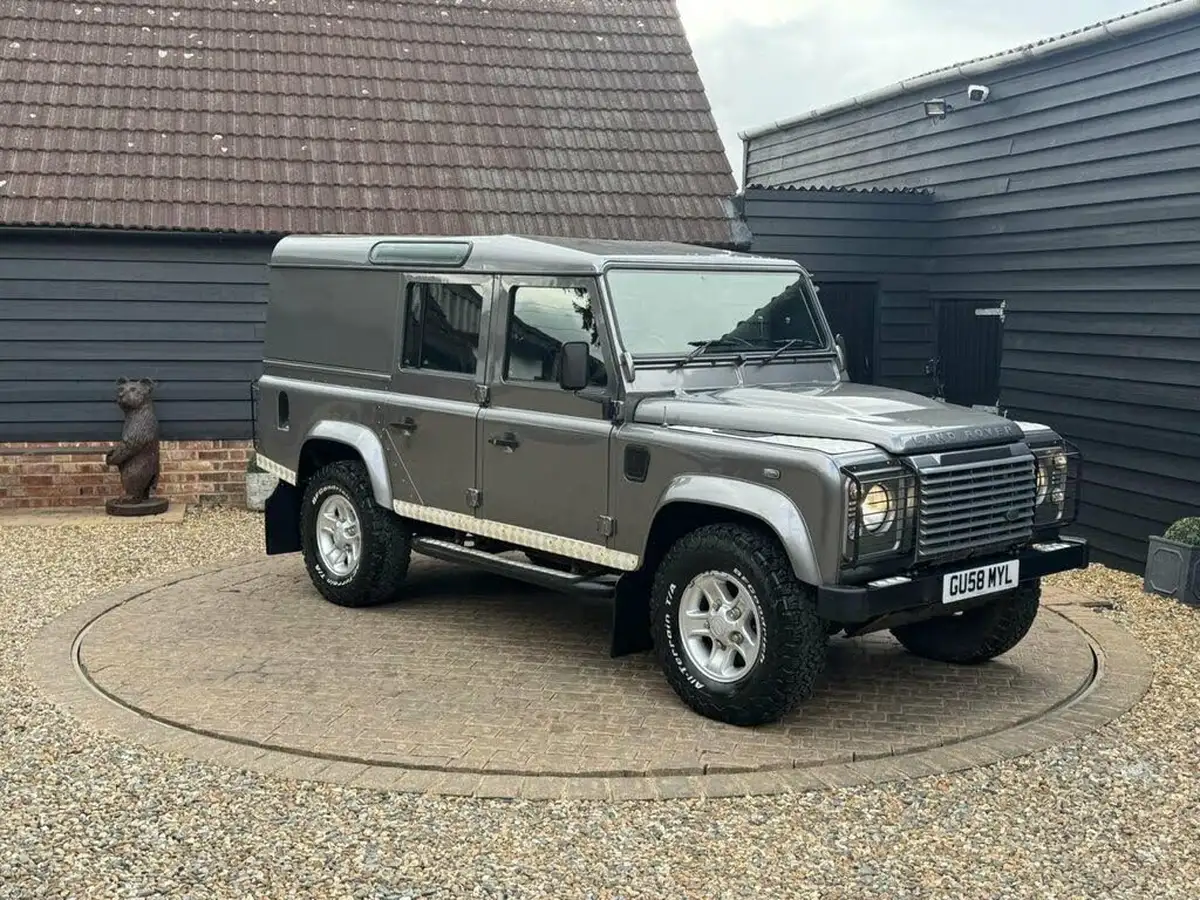 2008-land-rover-110-defender-24td-xs-station-wagon-5-drs-big-22