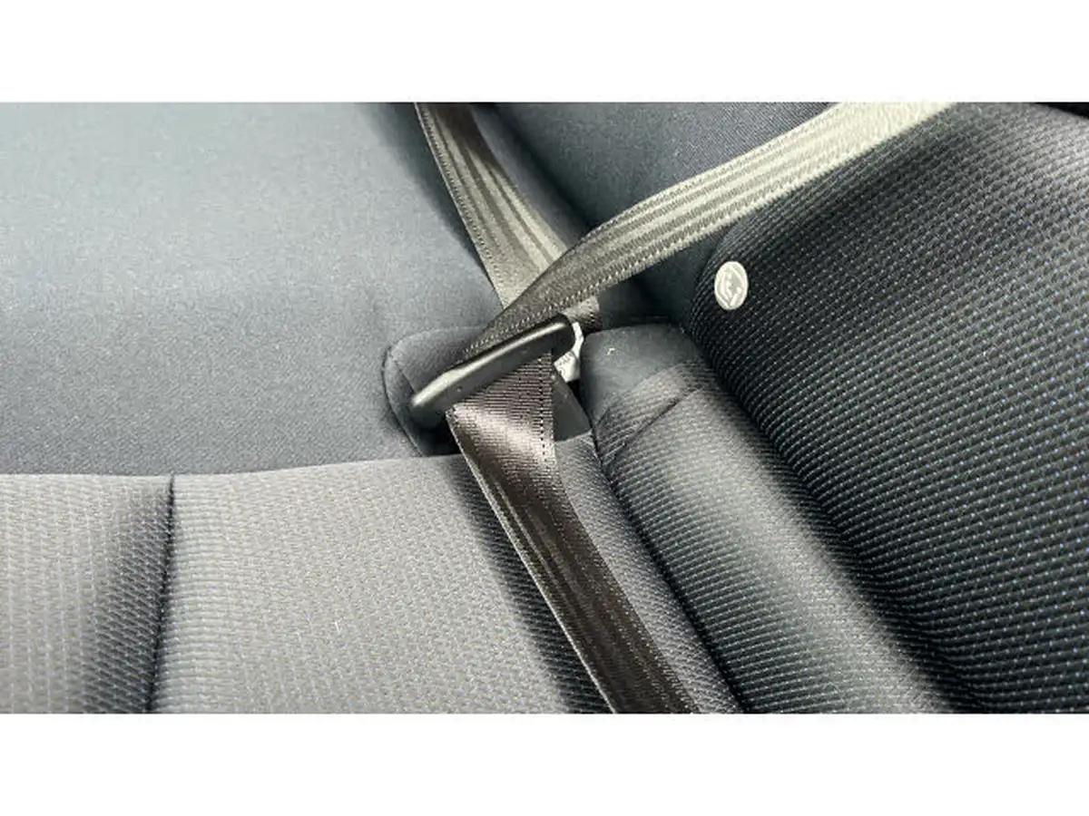 2021-mazda-mazda2-15-skyactiv-g-sport-nav-big-16
