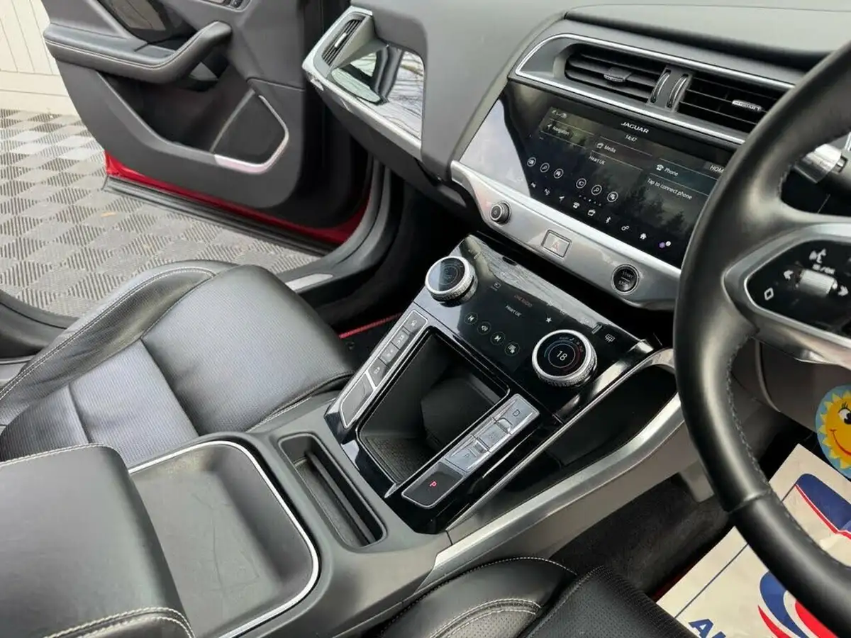 2019-jaguar-i-pace-ev400-hse-big-32