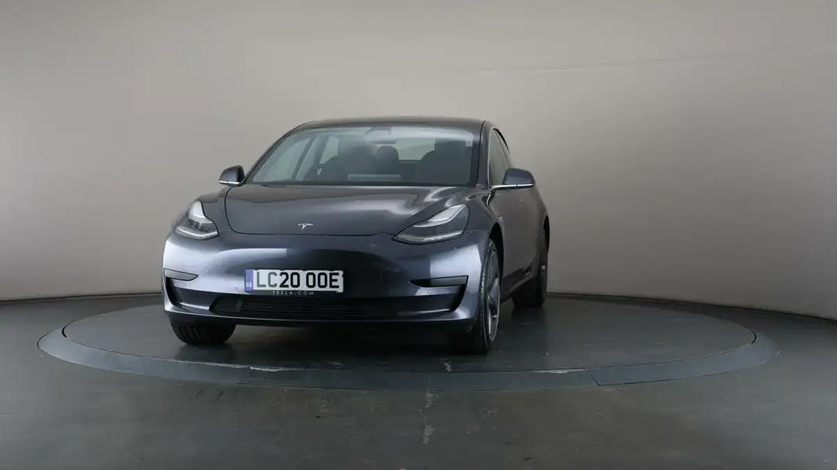 2020-tesla-model-3-e-standard-plus-big-44