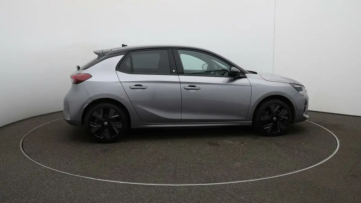 2022-vauxhall-corsa-e-sri-premium-big-48