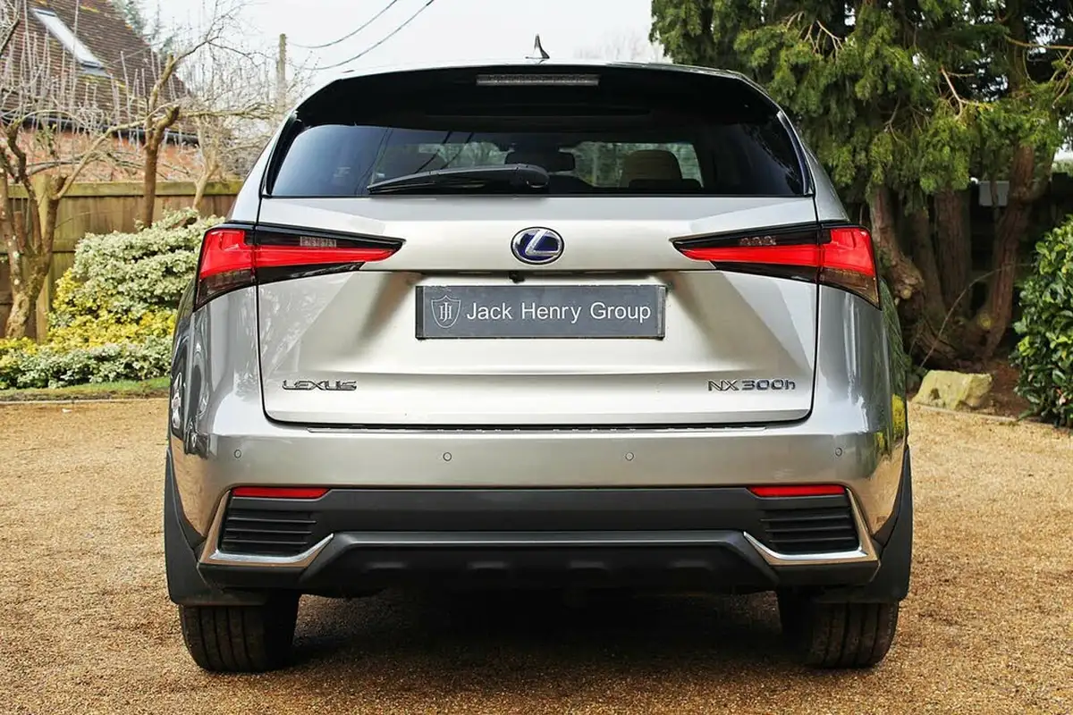 2019-lexus-nx-300h-25-takumi-sunroof-big-4