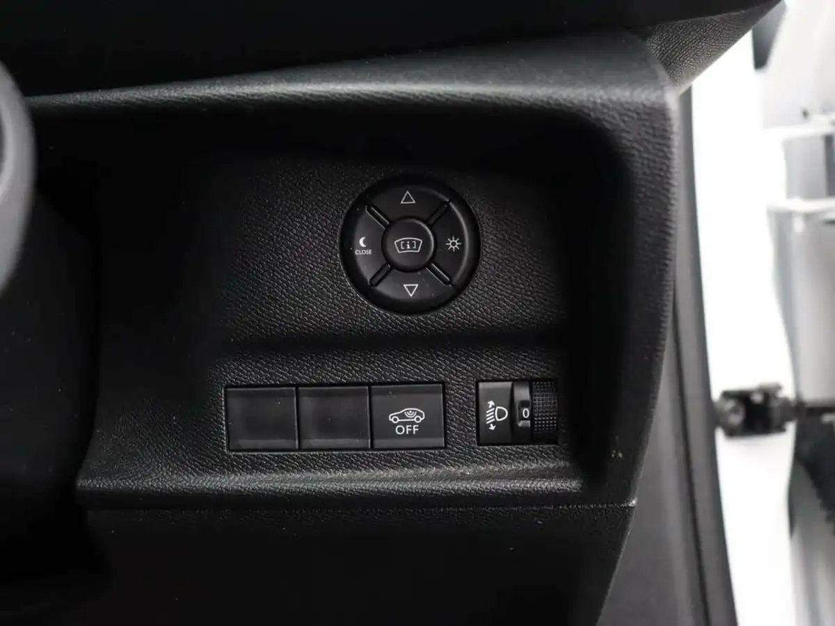 2023-citroen-c4-12-puretech-sense-plus-big-56