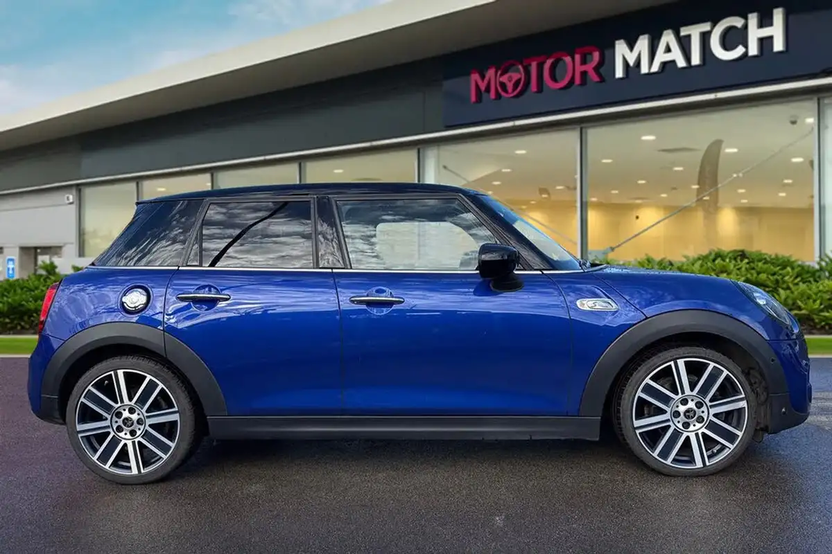 2020-mini-cooper-20-cooper-s-exclusive-189bhp-hatchback-5d-auto-big-2