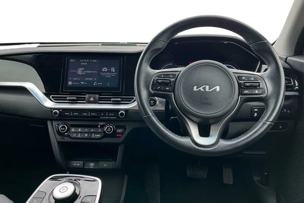 2022-kia-niro-ev-e-2-big-10