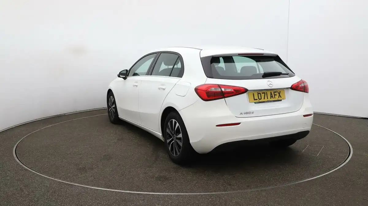 2022-mercedes-benz-a-class-20d-a180d-se-big-58