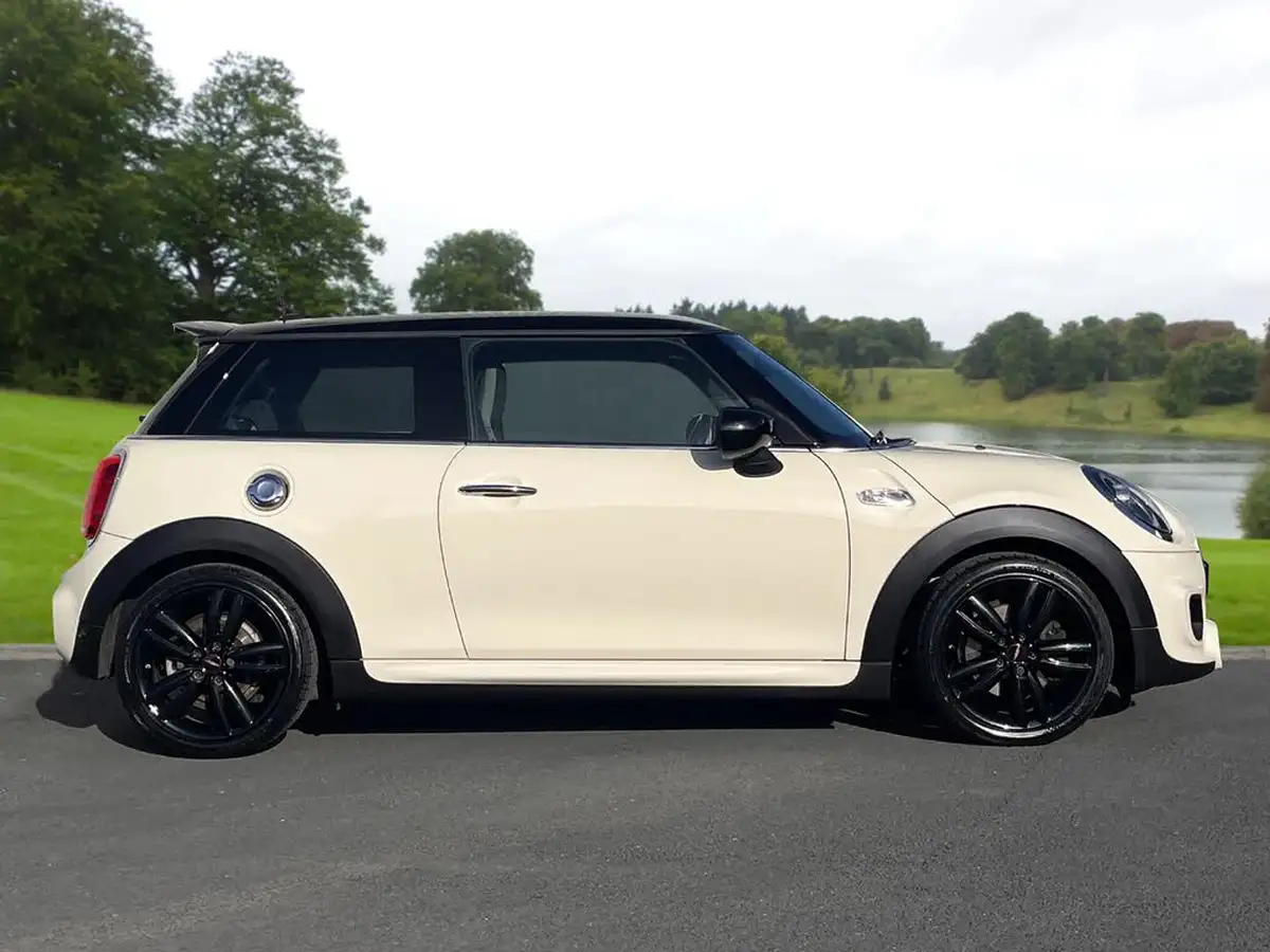 2019-mini-cooper-20-cooper-s-sport-189bhp-hatchback-3d-big-1