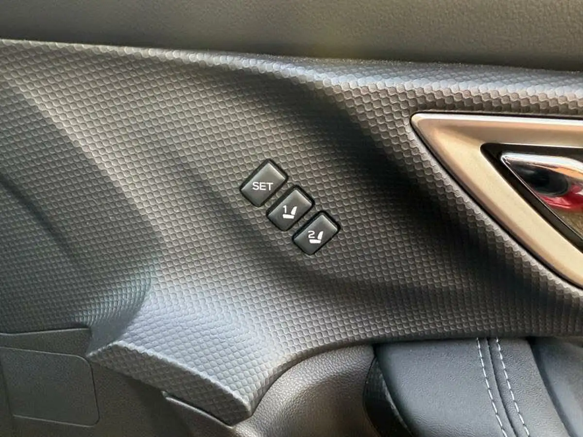 2020-subaru-forester-20-e-boxer-xe-premium-big-39