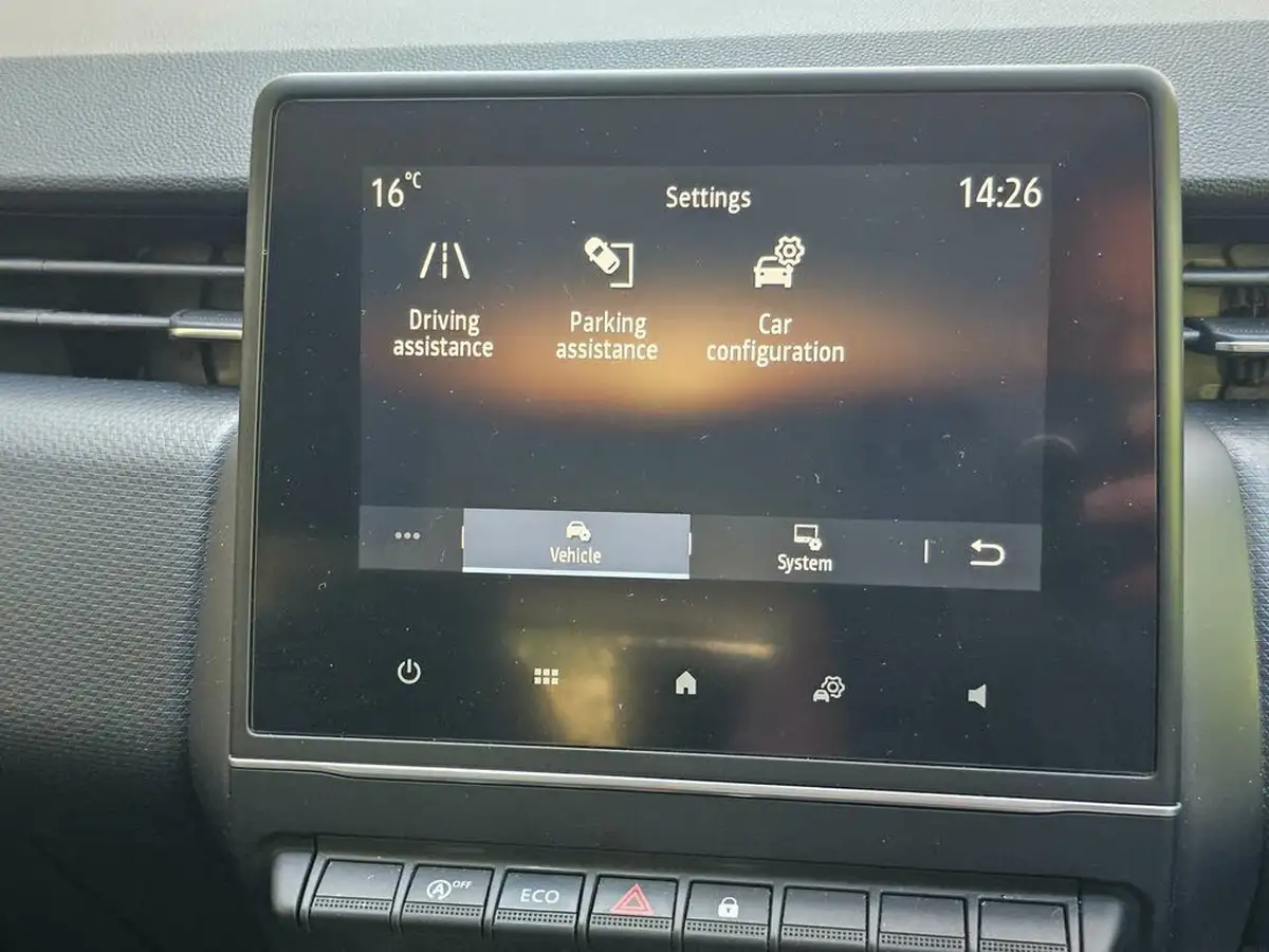2021-renault-clio-10-tce-iconic-90ps-big-43