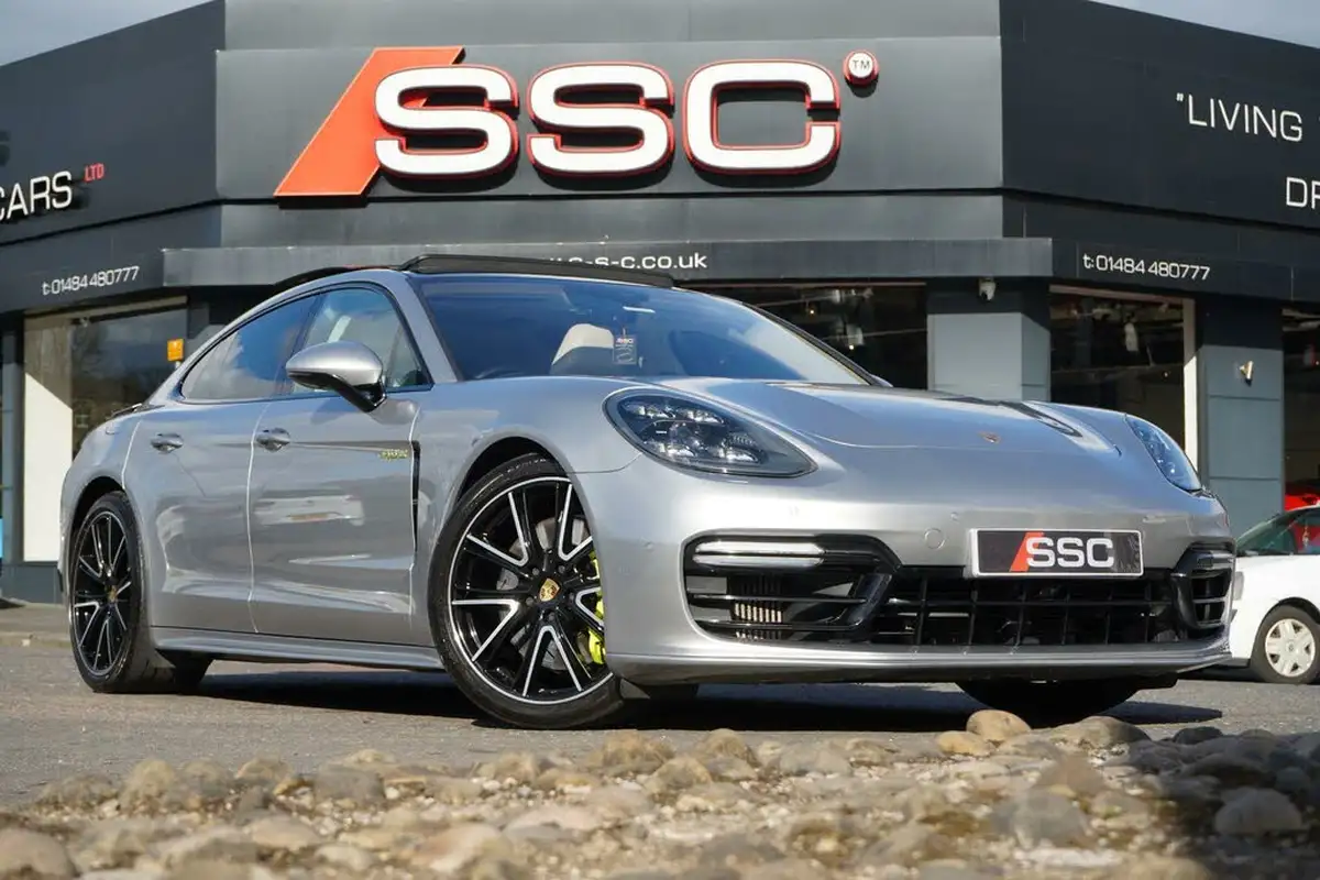 2018-porsche-panamera-29-v6-4-e-hybrid-sport-turismo-big-0