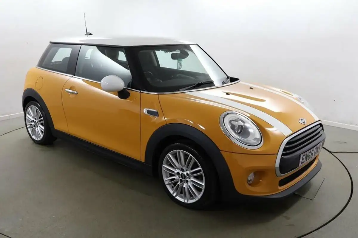 2017-mini-cooper-15td-cooper-d-ss-hatchback-3d-big-2