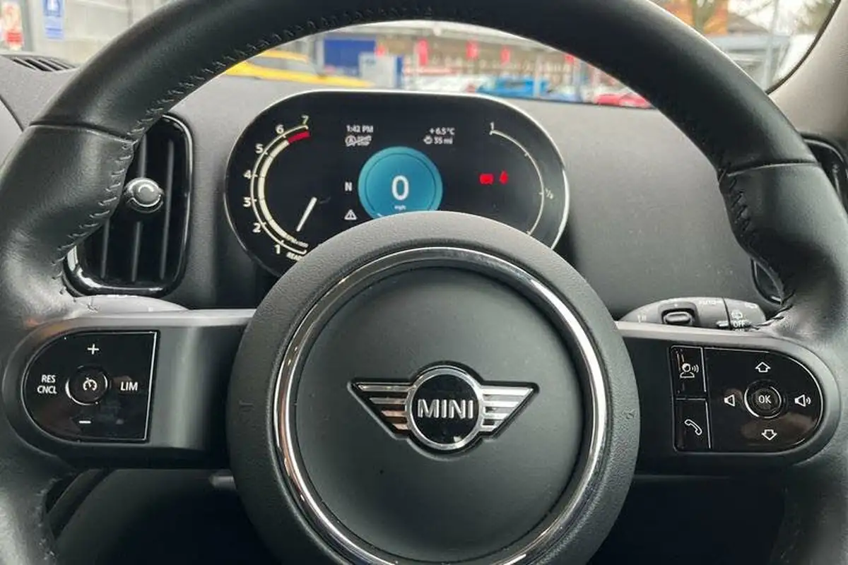 2021-mini-countryman-20-cooper-s-classic-big-11