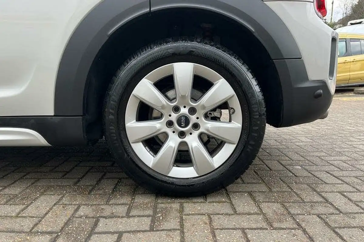 2021-mini-countryman-20-cooper-s-classic-big-7
